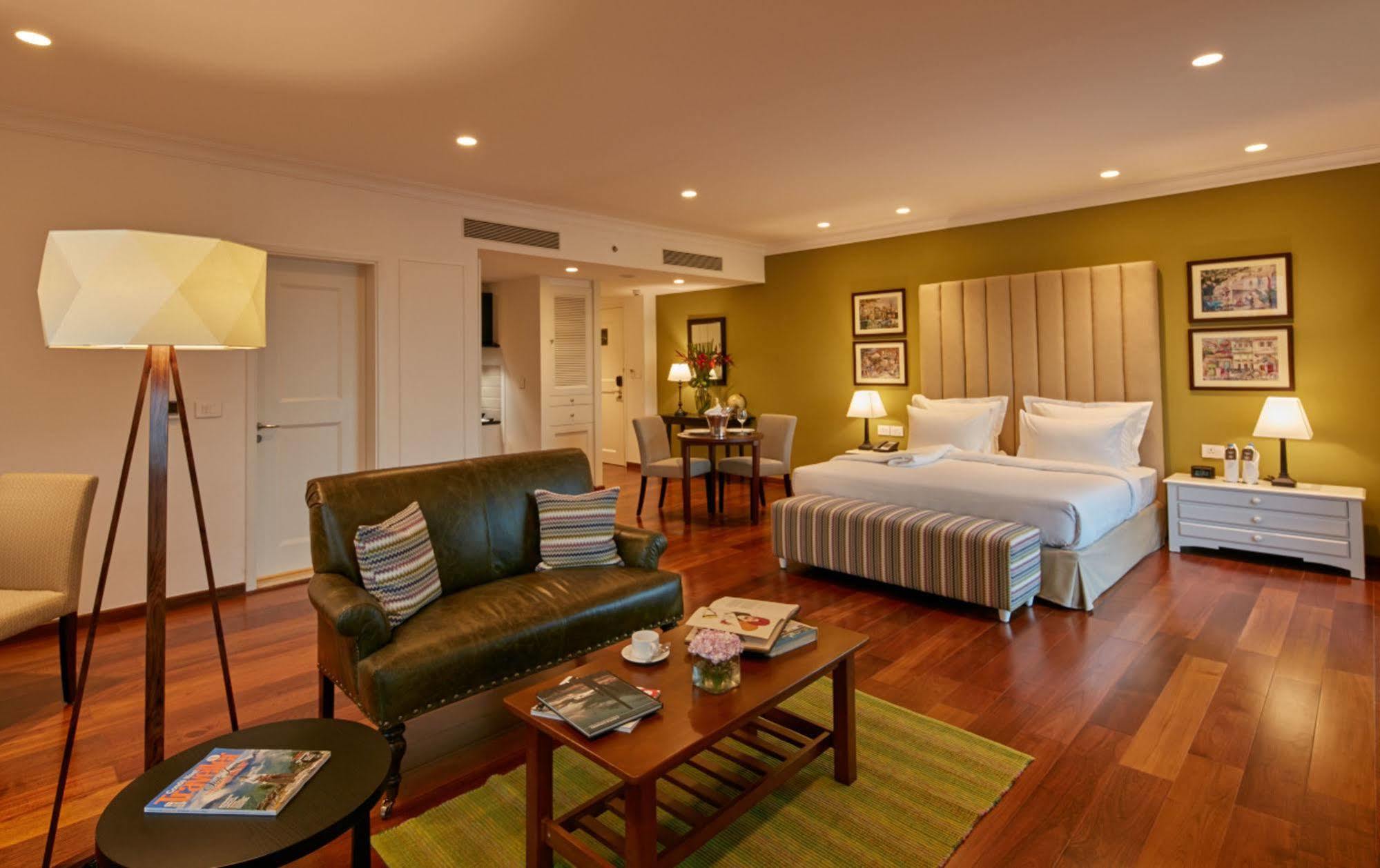 The Waverly Hotel & Residences Bangalore Ngoại thất bức ảnh